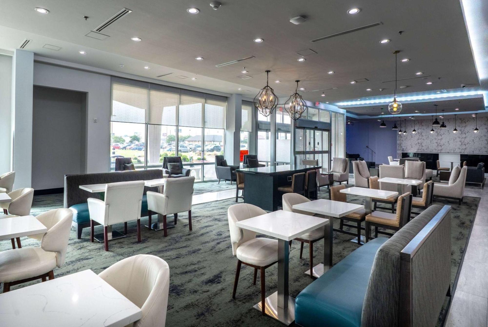 La Quinta Inn & Suites By Wyndham Corpus Christi Southeast Екстериор снимка
